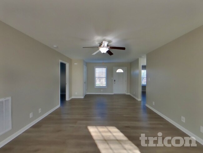 Foto del edificio - 504 Aurelia Lynn Dr