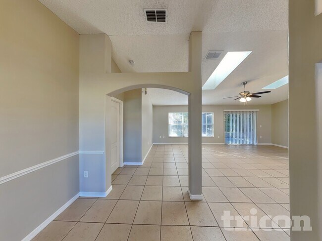 Foto del edificio - 1381 Broken Pine Rd