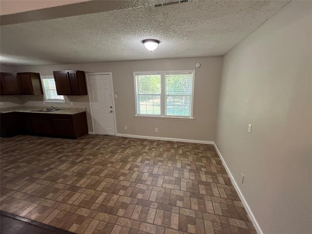 Foto del edificio - 11303 Trail Ln