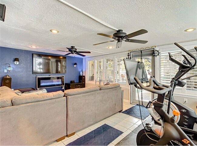 Foto del edificio - 3312 SE 6th St