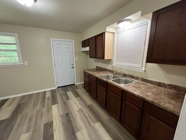 Building Photo - Awesome Home for Rent!!!