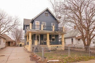 Building Photo - 7415 Elton Ave