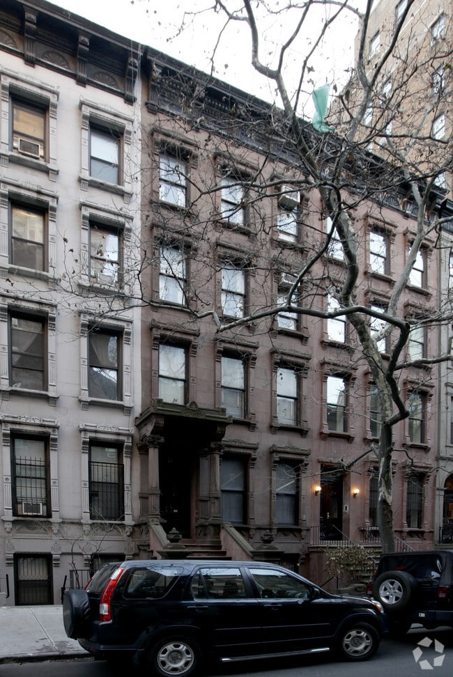 Building Photo - 152 W 73rd St