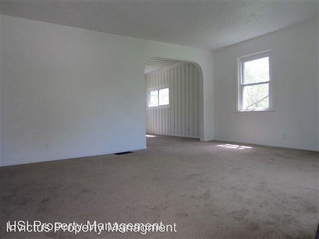 Building Photo - 4 br, 1 bath House - 3205 N Gladstone