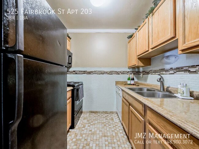 Building Photo - Welcome to this charming 1 bedroom, 1 bath...