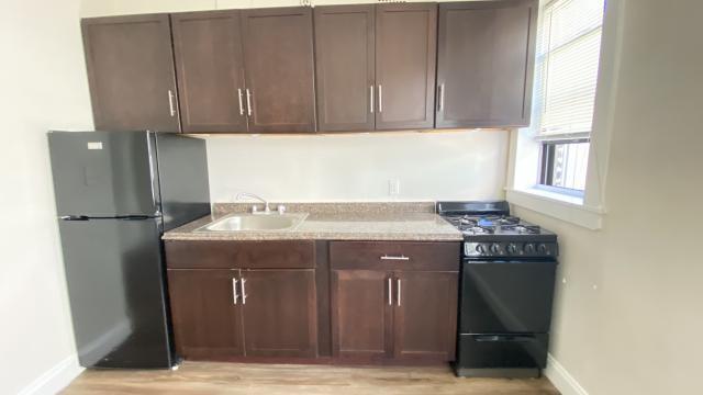 Building Photo - 0 bedroom in Chicago IL 60613