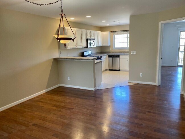Building Photo - 681 River Park Village Blvd