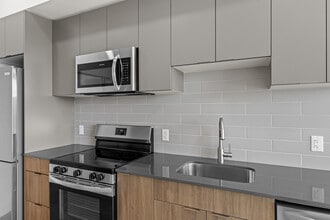 Building Photo - 1110 Lawson Av