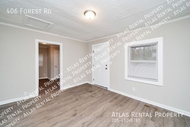 Building Photo - 406 Forest Rd