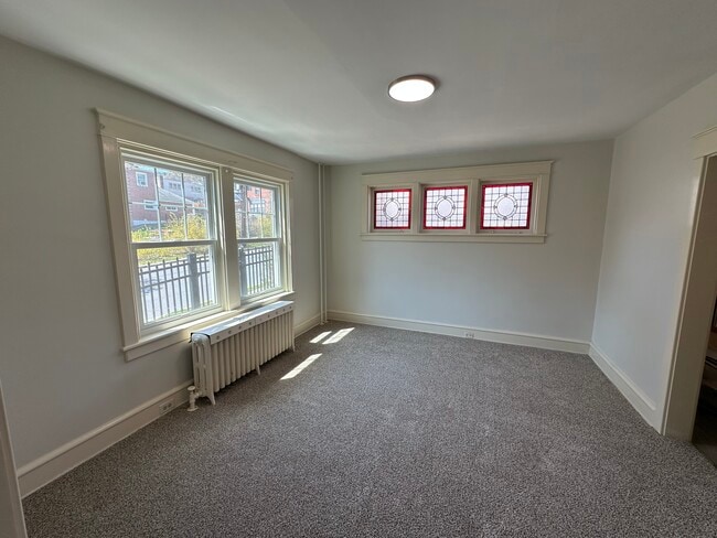Building Photo - 700 Carsonia Ave