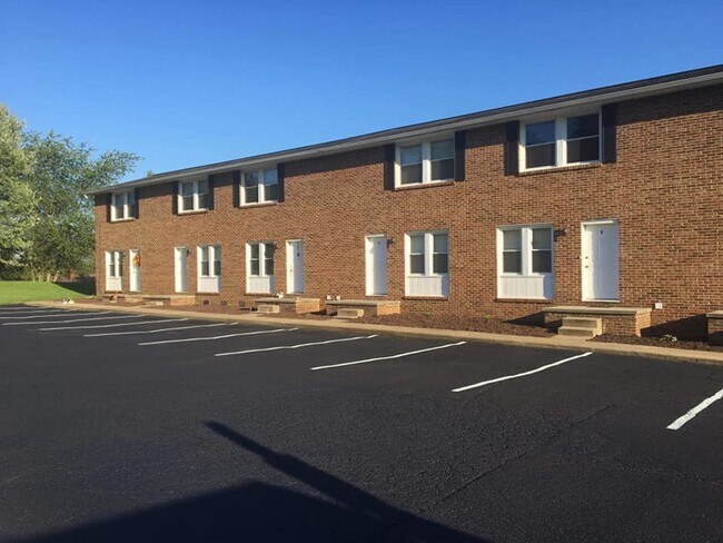 Building Photo - 225 Baugh Ln NE