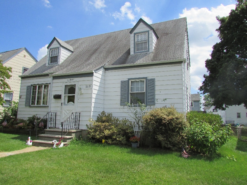 Photo - 113 Chalmers Ave