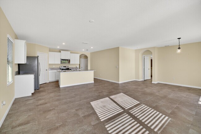 Foto del edificio - 6580 Canterbridge Dr