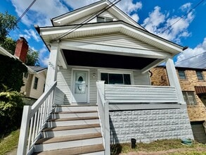 Building Photo - 2316 Vodeli St