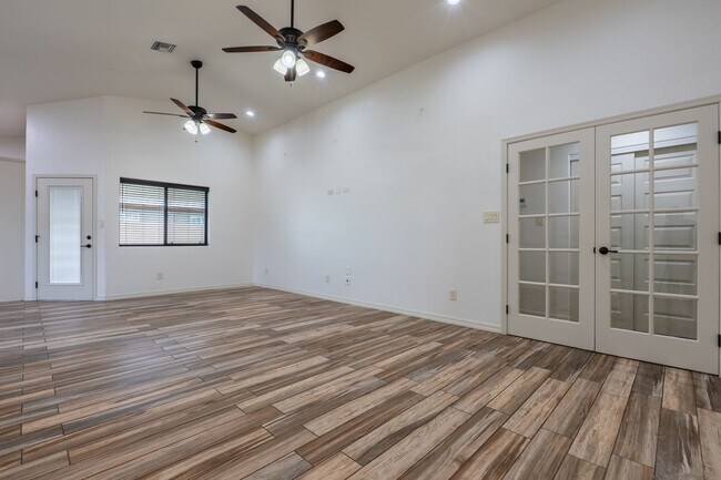 Foto del edificio - ? Now Available for Rent! 3 Bedroom / 2.5 Bathroom Home in San Luis, AZ ?