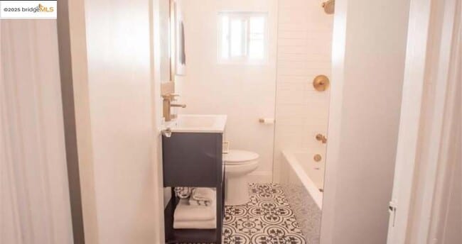 Building Photo - 3373 Arkansas St