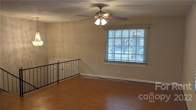 Foto del edificio - 214 Spring Shore Rd