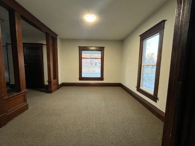 Foto del edificio - 1220 6th Ave