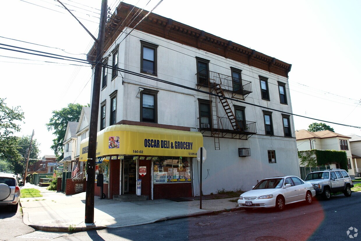 Building Photo - 16002 43rd Ave