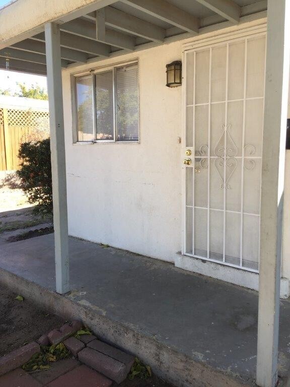 Foto del edificio - 2324 E Idaho Ave