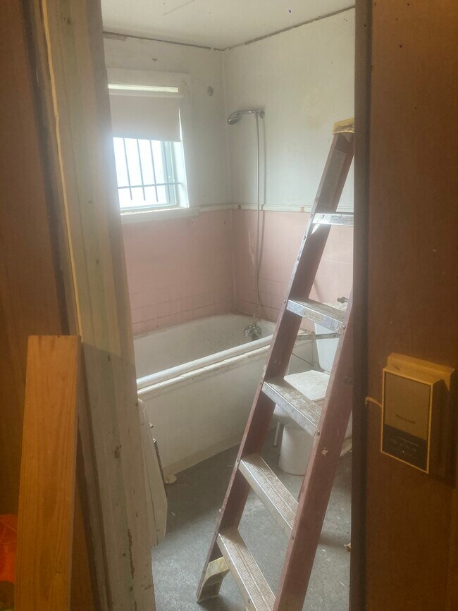 Foto del edificio - 1106 W 21st St