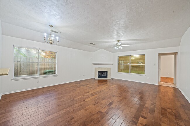 Foto del edificio - 13130 Eldridge Meadow Dr