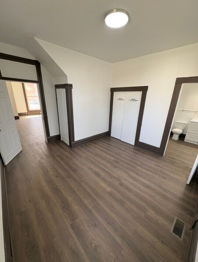 Foto del edificio - 253 W Morrison St