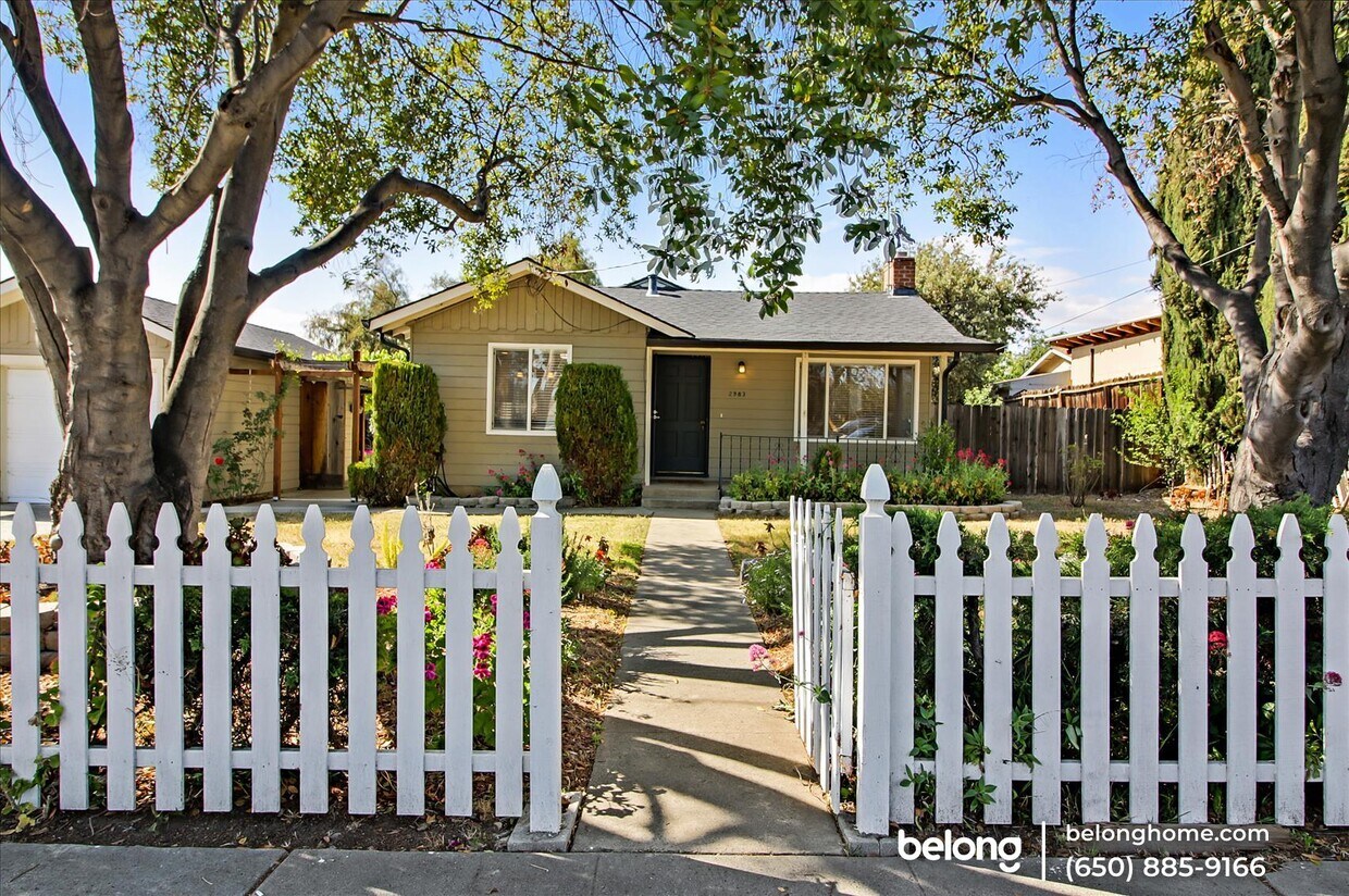 Primary Photo - 2983 Edison Dr