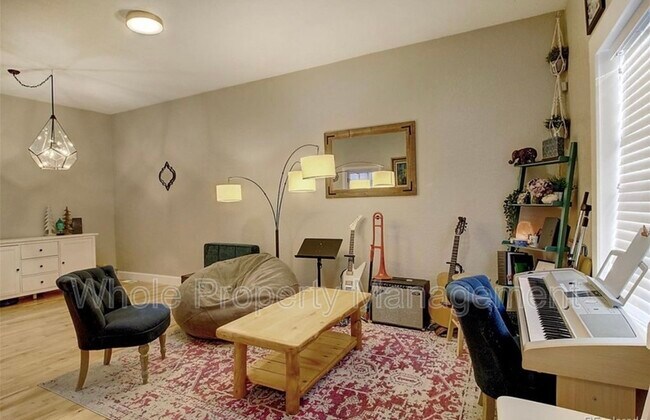 Foto del edificio - 4125 Raritan St