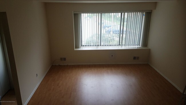 Foto del edificio - 271 Clubhouse Dr