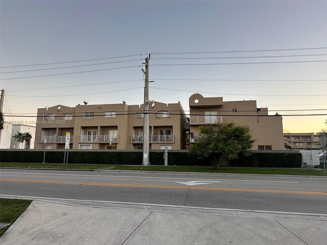2620 W 76th St Unit 105, Hialeah, FL 33016 Condo for Rent in Hialeah, FL