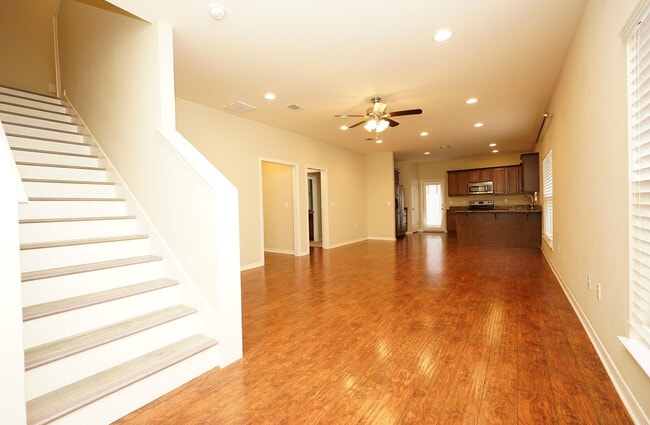 Building Photo - 1305 Finck Rd