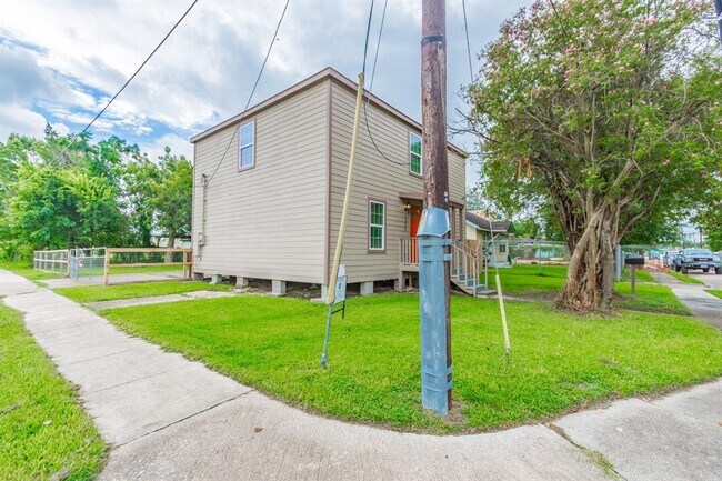 Foto del edificio - 1300 Cypress St