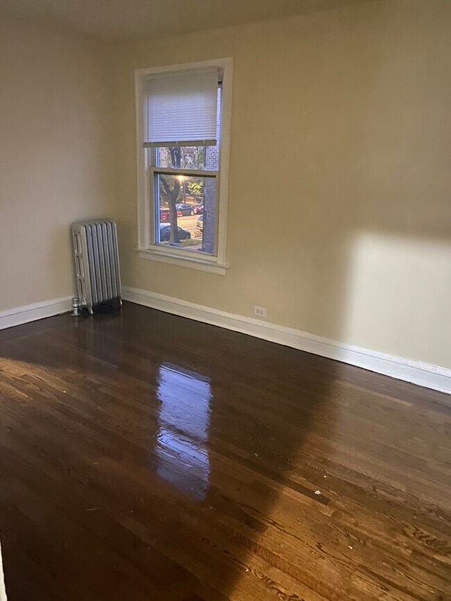 Foto del edificio - 7431 S King Dr