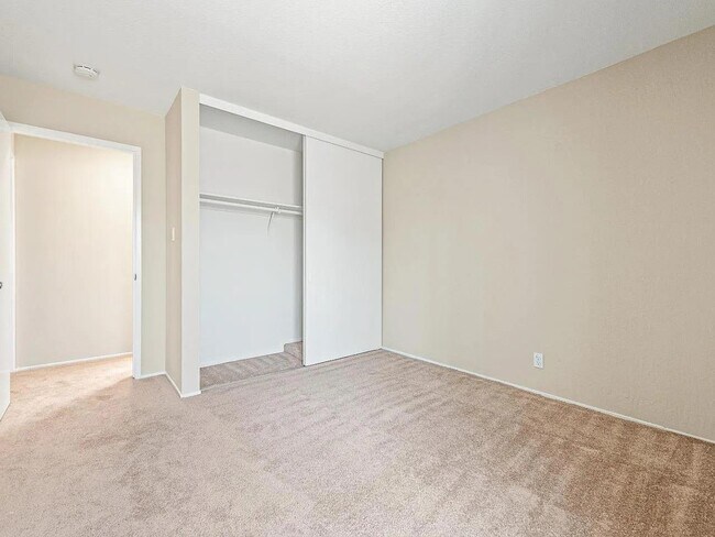 Foto del edificio - 460 Auburn Way