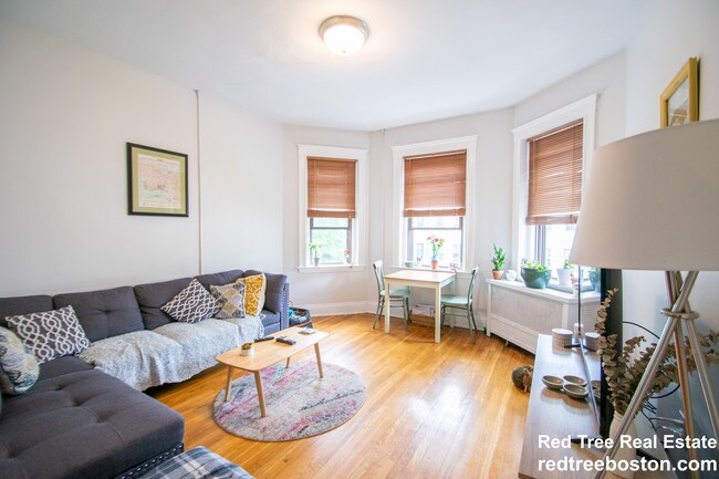 Foto del edificio - 1564 Commonwealth Avenue