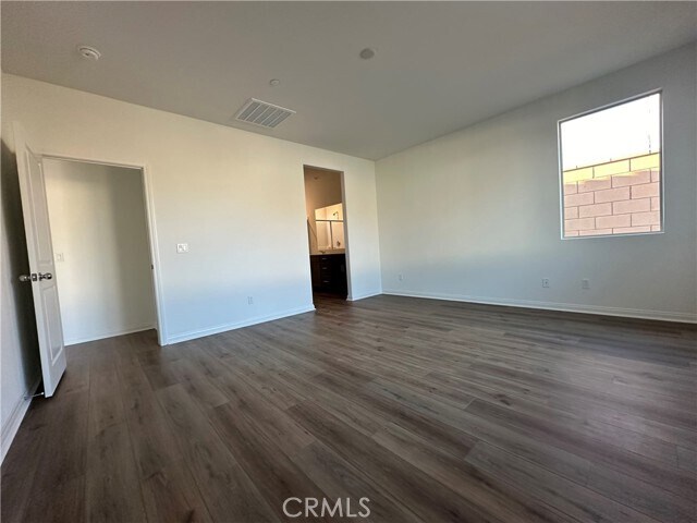 Building Photo - 4536 Bandon Ave