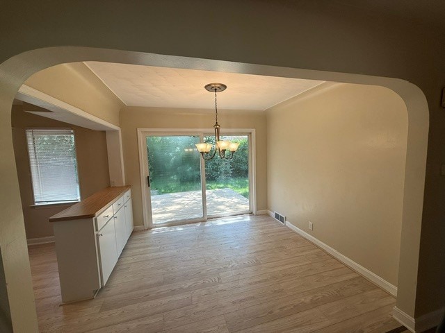 Dining - 902 Coolidge Ave