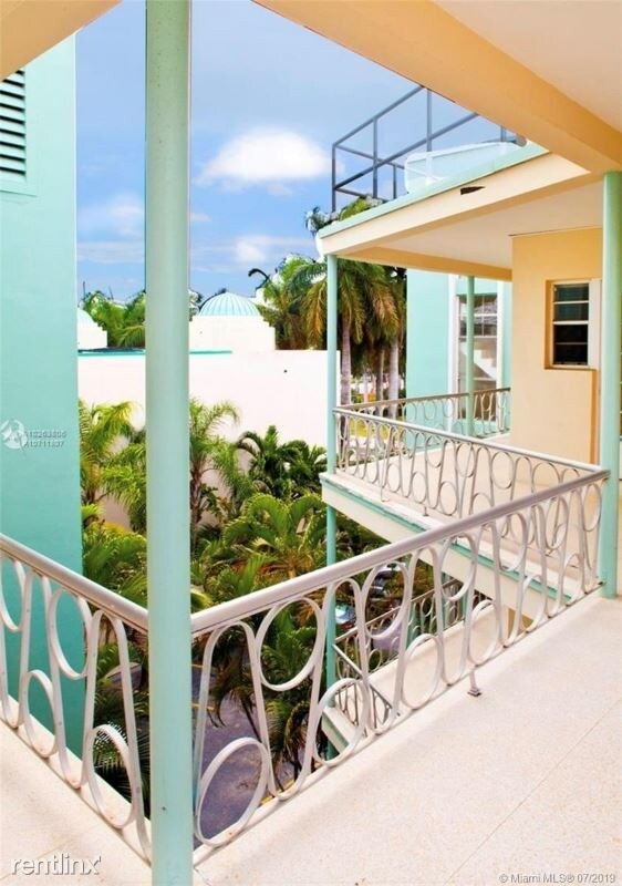 Foto del edificio - 8 S Miami Ave