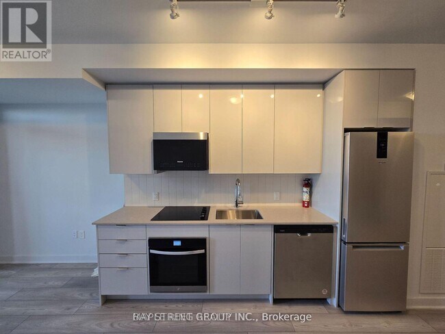 Photo du bâtiment - 2920 Hwy 7