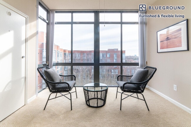 Foto del edificio - 1410 N Scott St