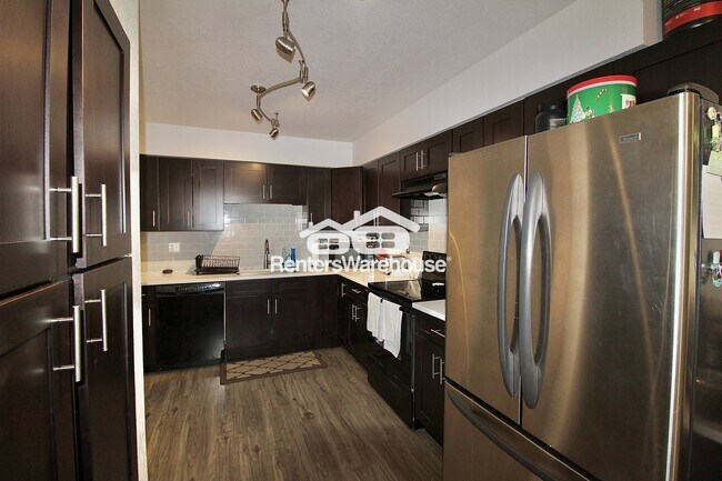Foto del edificio - 11025 Dahlia Ct
