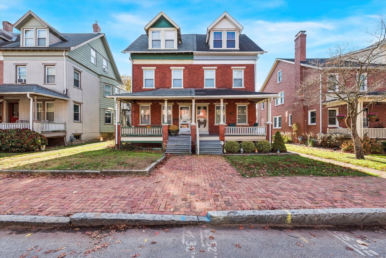 COMING SOON! Charming Updated Twin in Wes... - COMING SOON!  Charming Updated Twin in Wes...