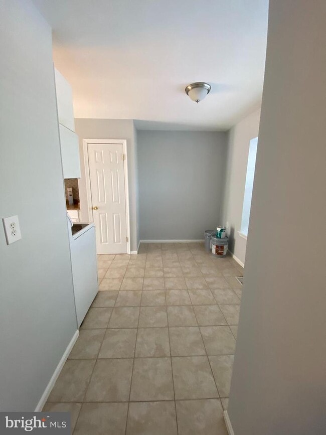 Building Photo - 10286 Quiet Pond Terrace