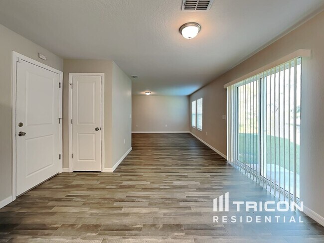 Foto del edificio - 12547 Shafton Rd
