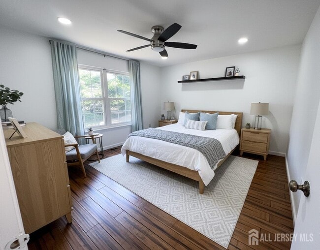 Foto del edificio - 68 Delancy Ct