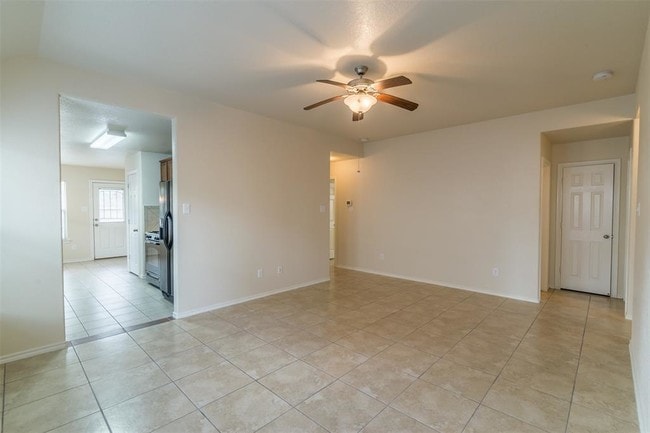 Building Photo - 1604 Peach Dale Ct