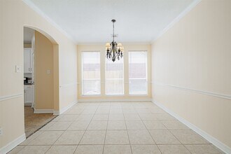 Building Photo - 8510 Brighton Lake Ln