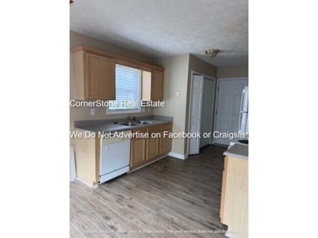 Building Photo - 1552 Clan Campbell Dr
