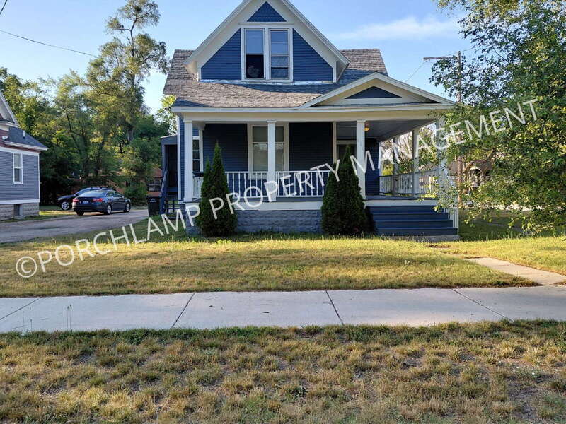 Foto principal - 668 Amity Ave